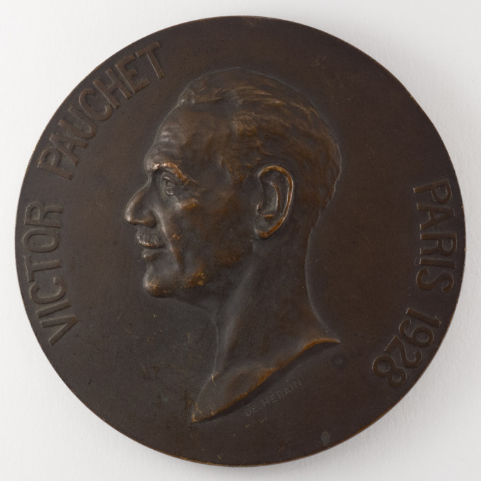 Victor Pauchet Medal Surgeon Commander Legion of Honor - by De Hérain - obverse