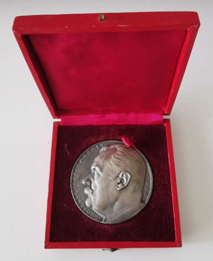 Professor Éric Cassaët Medal - Bordeaux - Signed by Jean Chaveron - open box