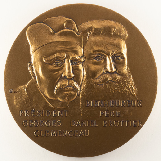 National Union of Combatants (UNC) Medal - Clémenceau and Daniel Brottier - obverse