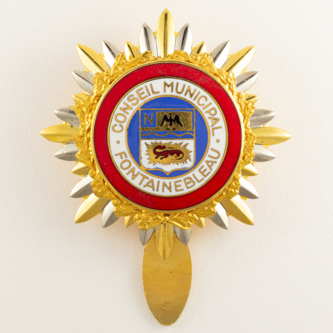 Fontainebleau City Council - Badge of office - obverse 2